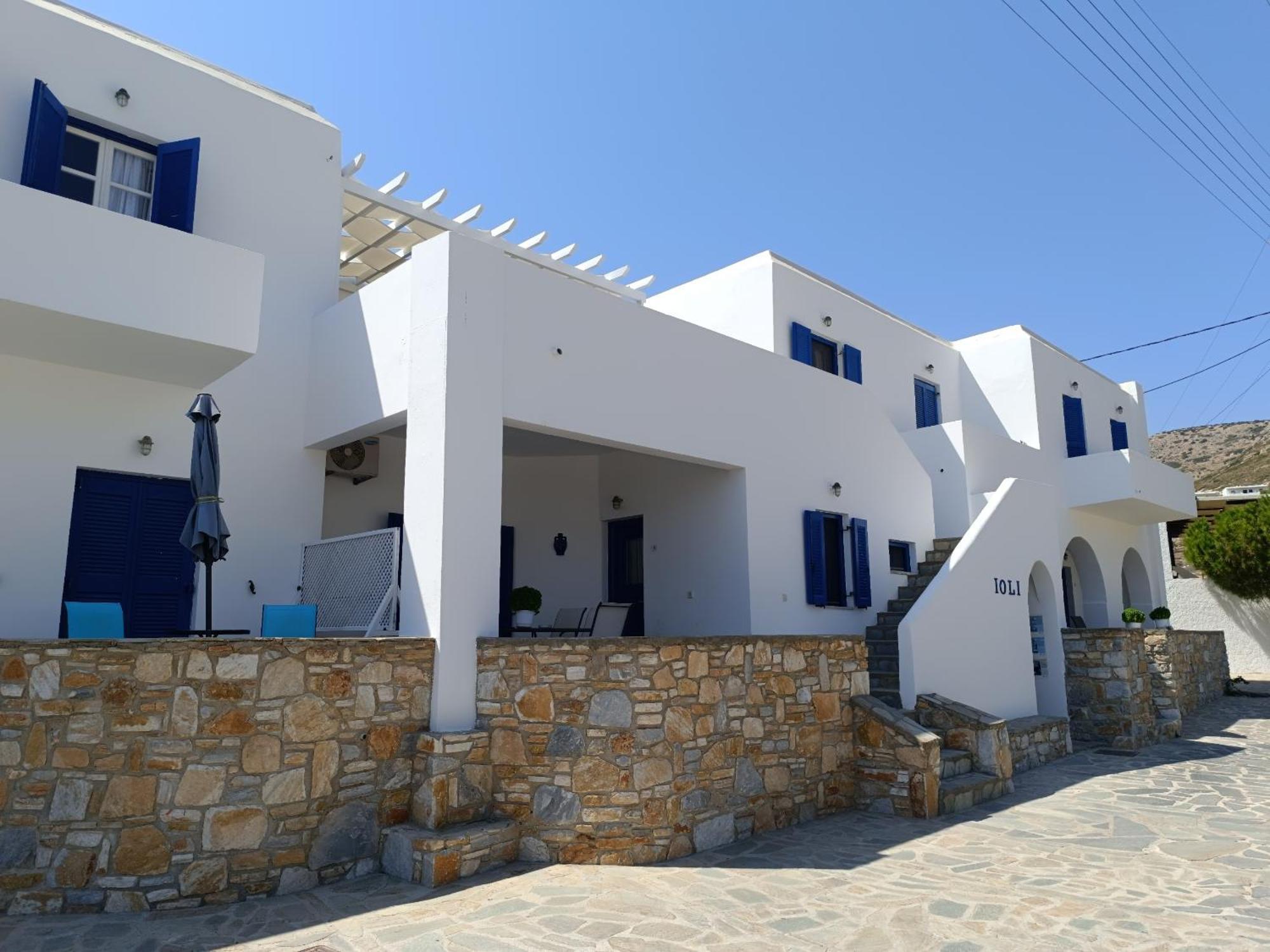 Ioli Apartments Alopronia Exterior photo