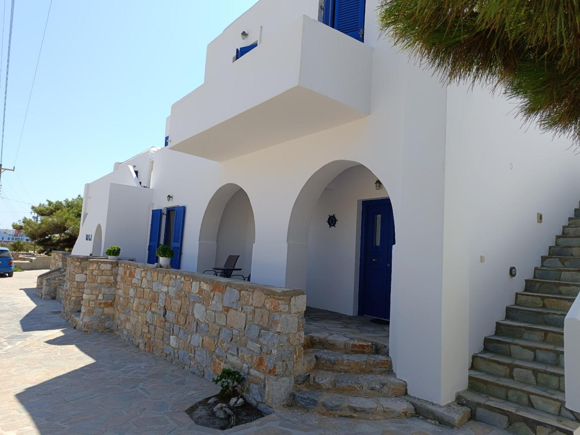 Ioli Apartments Alopronia Exterior photo